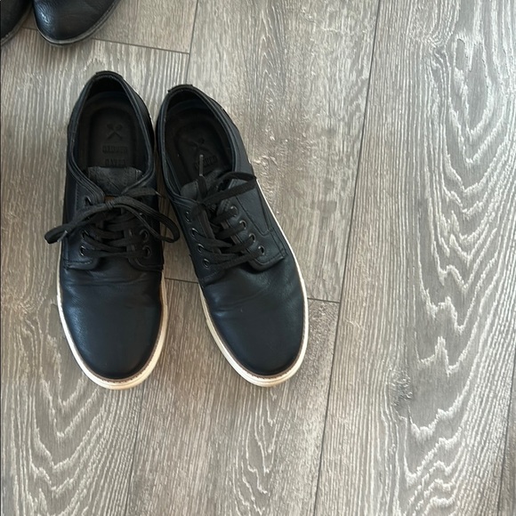 Men's Black Leather Shoes - Picture 1 of 8